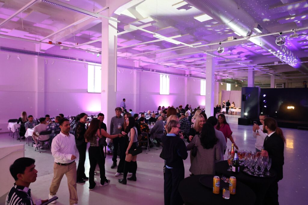 Avolta henkilökunnan juhlat yleiskuva